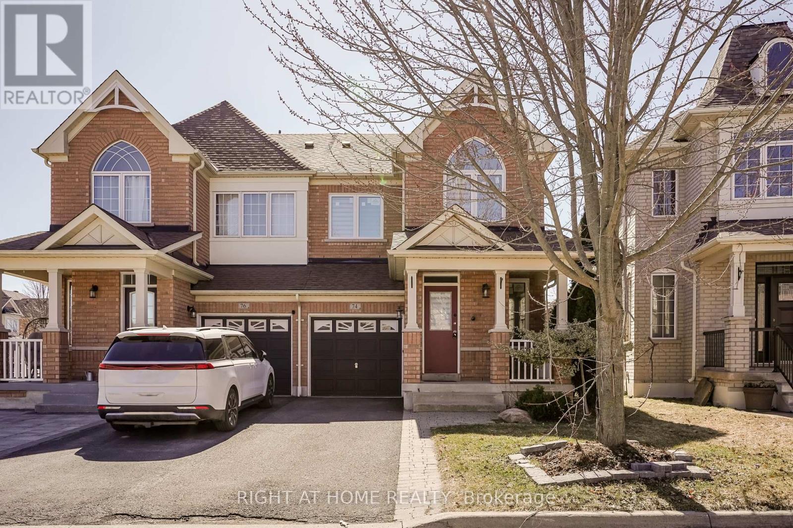74 Amos Lehman Way, Whitchurch-Stouffville, ON L4A 0L3