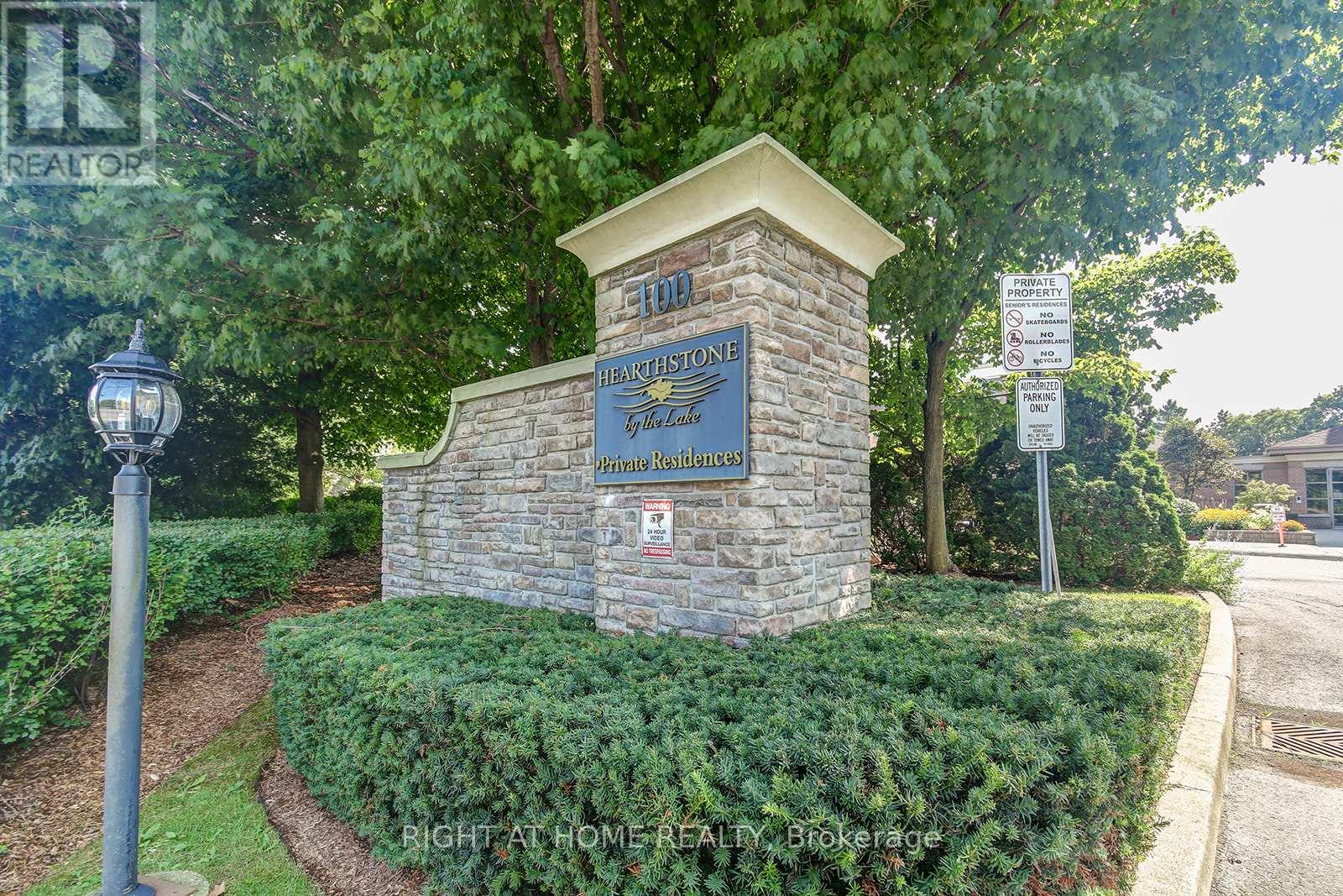 1409 100 Burloak Dr, Burlington, ON L7L 6P6