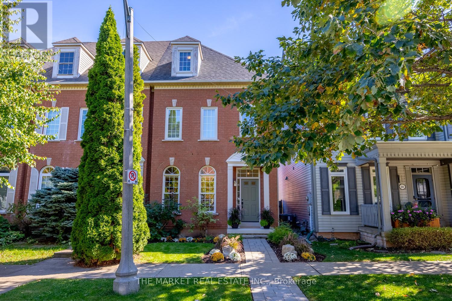 204 Gatwick Dr, Oakville, ON L6H 6M9