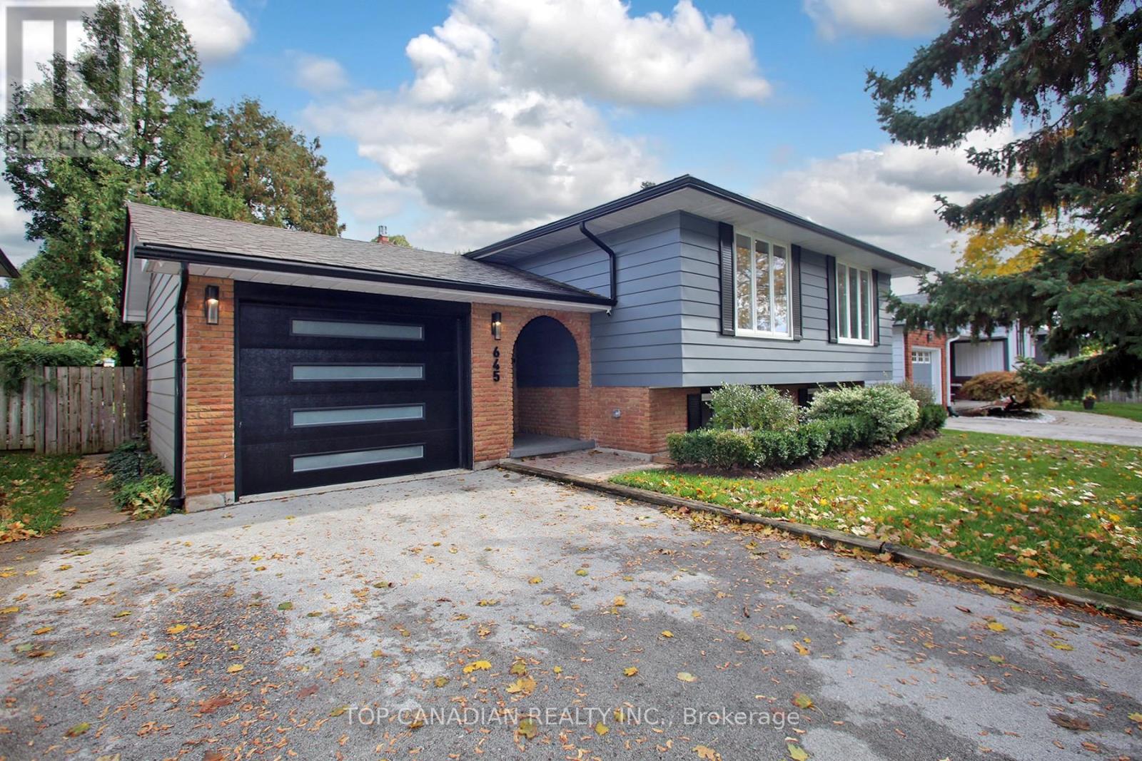 645 Castleguard Cres, Burlington, ON L7N 2W7
