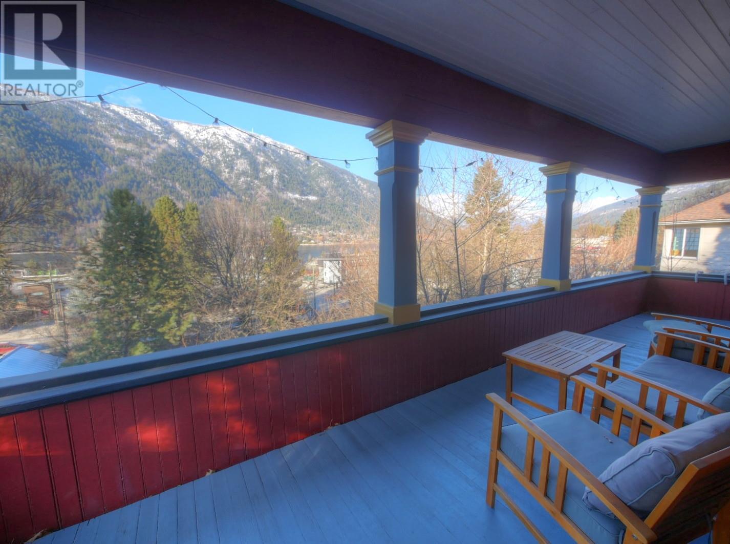 95 High St, Nelson, BC V1L 3Z5