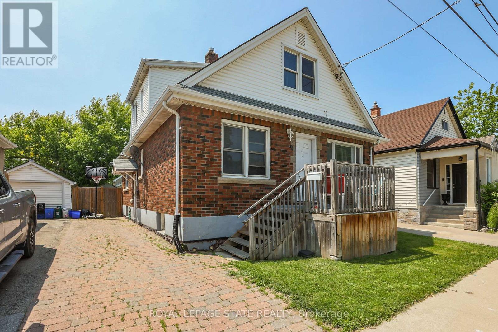 67 St George St, St. Catharines, ON L2M 5P5