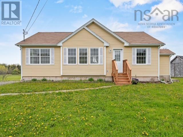 3369 Highway 215, East Hants, NS B0N 2R0