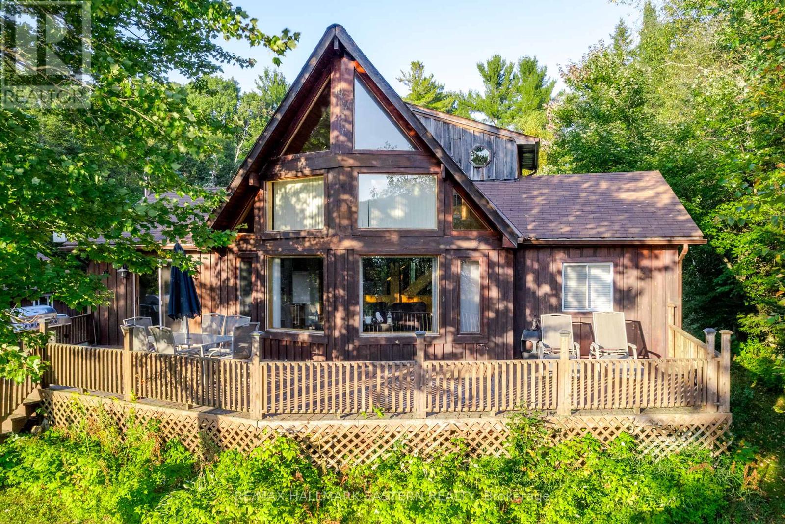 152 Paradise Landing Rd #a, Hastings Highlands, ON K0L 2S0