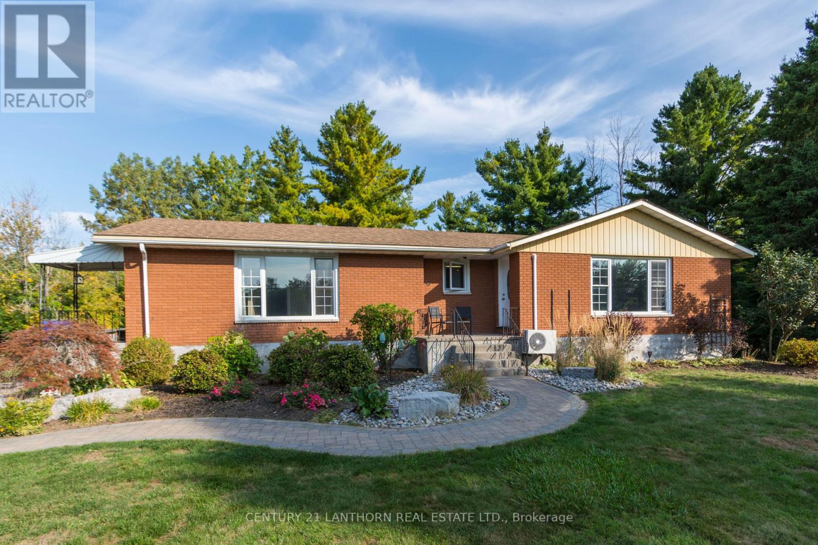 320 Smith St, Brighton, ON K0K 1H0