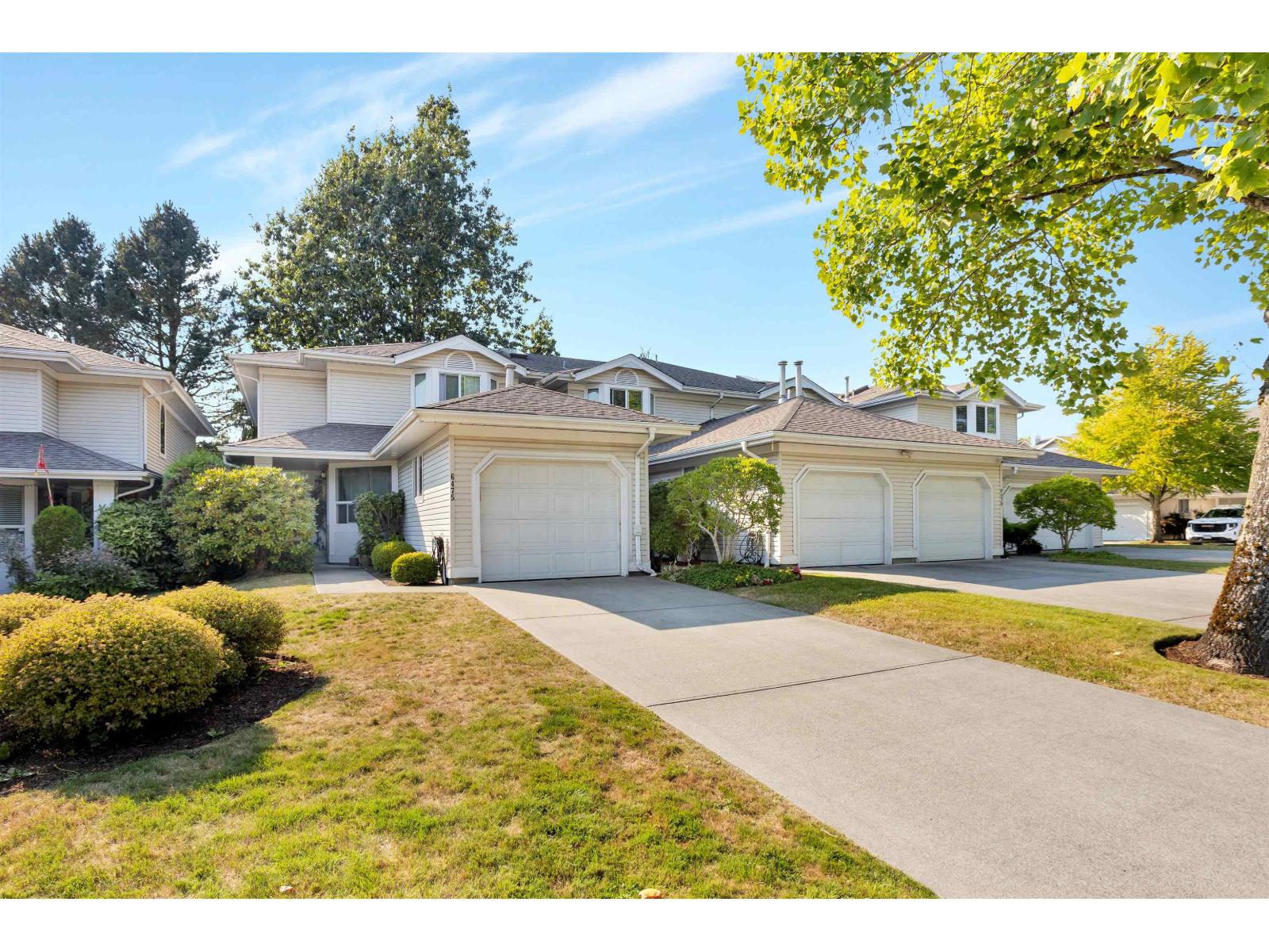 121 A Street Unit 6475, Surrey, BC V3W 0Y4