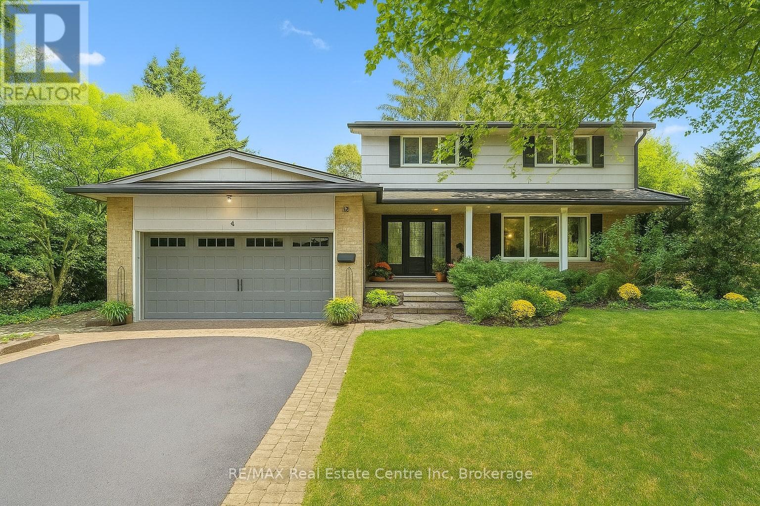 4 Berkley Pl, Guelph, ON N1E 1E6