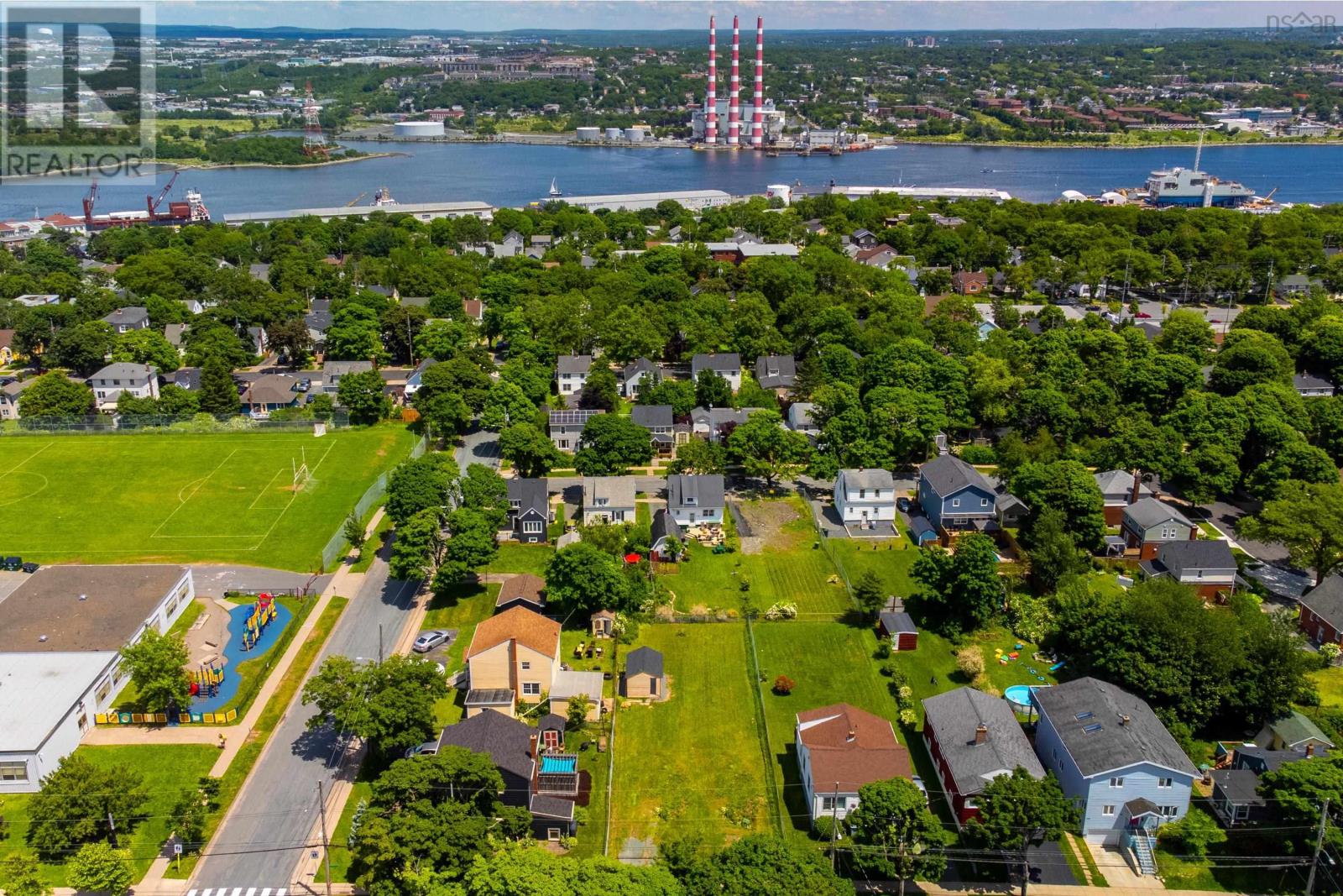 3613 Highland Ave, Halifax, NS B3K 4J6