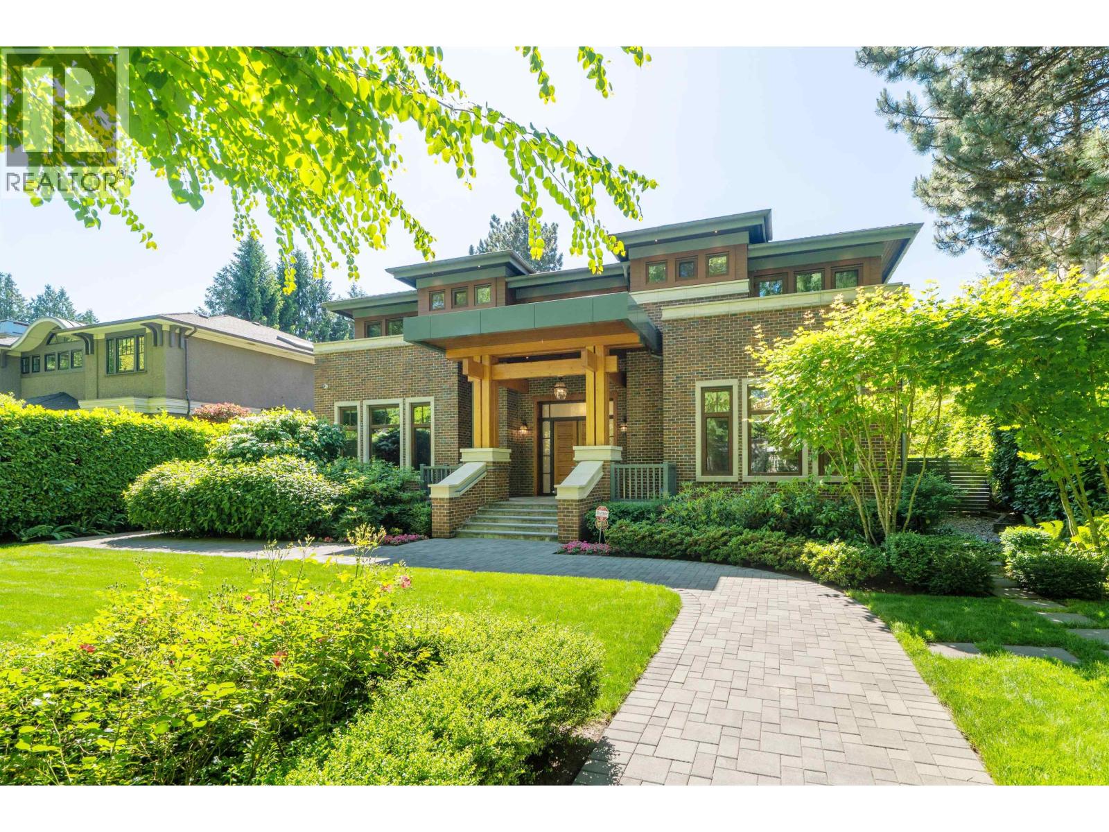 5937 Churchill St, Vancouver, BC V6M 3H4