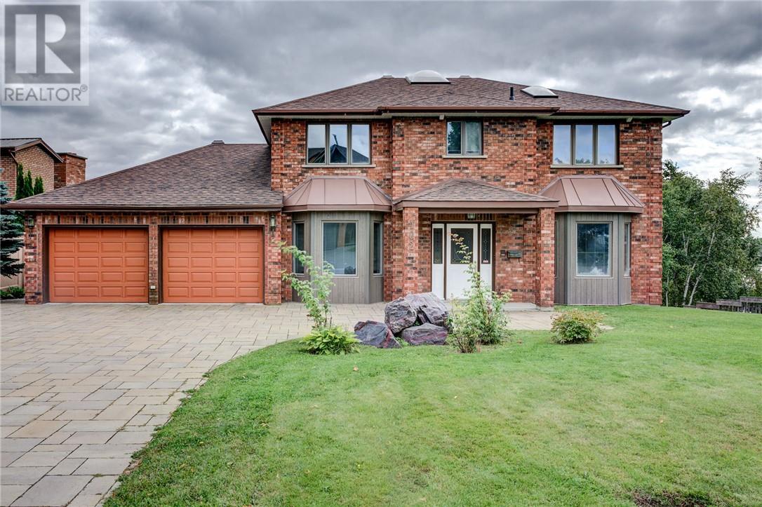 402 Maki Ave, Sudbury, ON P3E 2P2