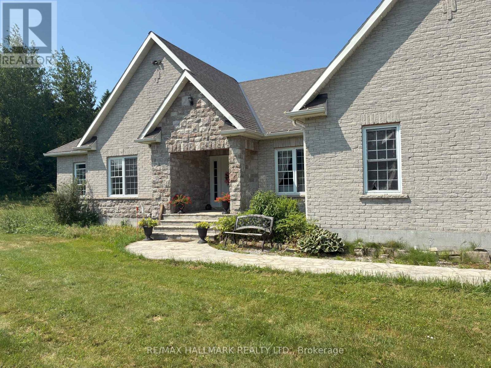 11110 Simcoe St N, Scugog, ON L9L 1B3