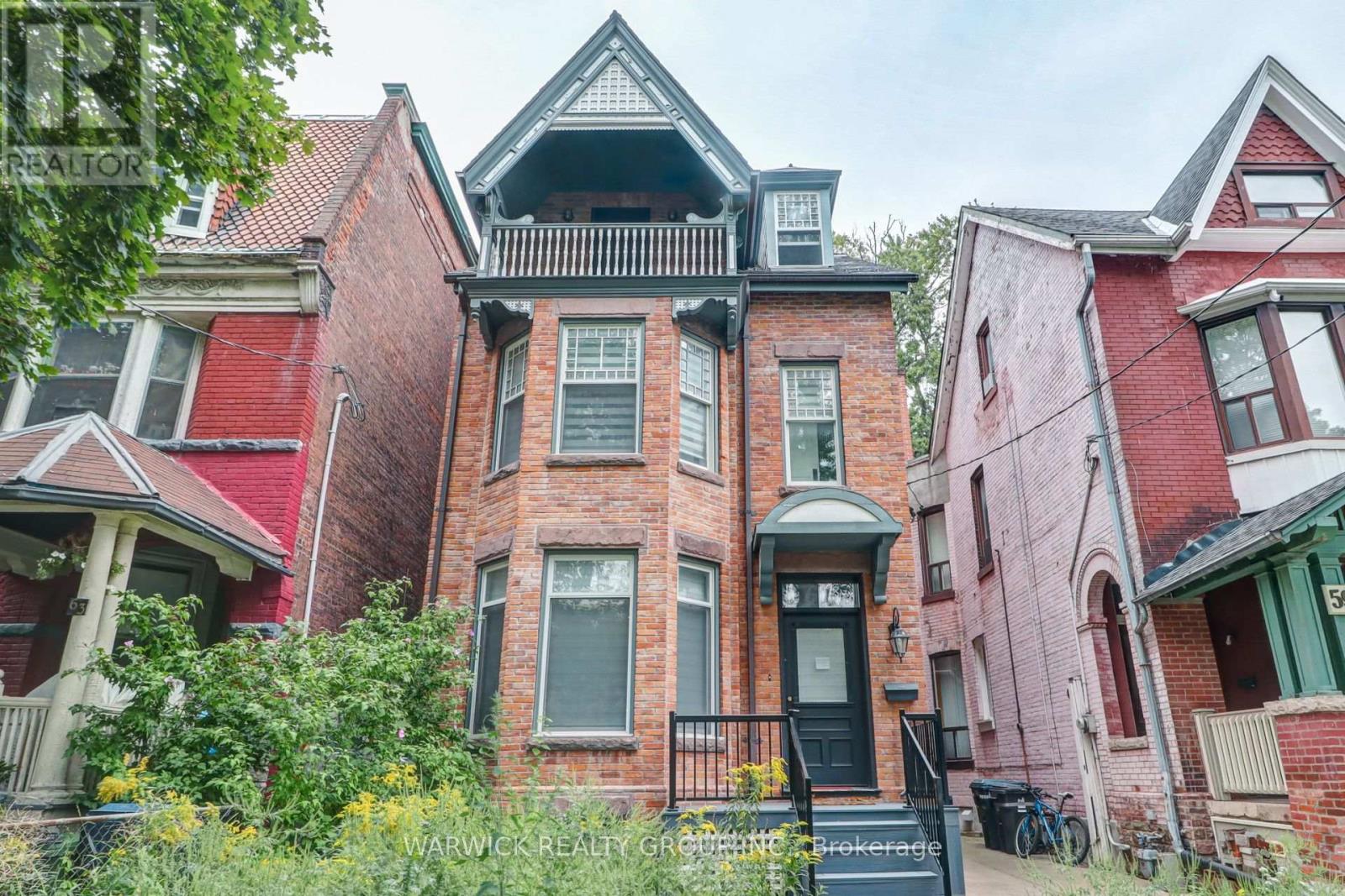 61 Brunswick Ave, Toronto, ON M5S 2L8
