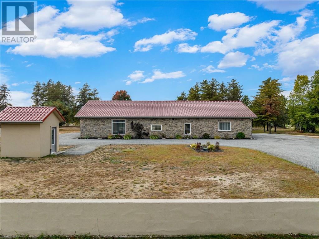 3895 Hydro Rd, Hanmer, ON P3P 1R2