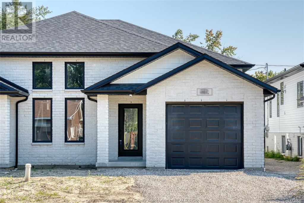 1230 Surrey, Lasalle, ON N9H 1A9