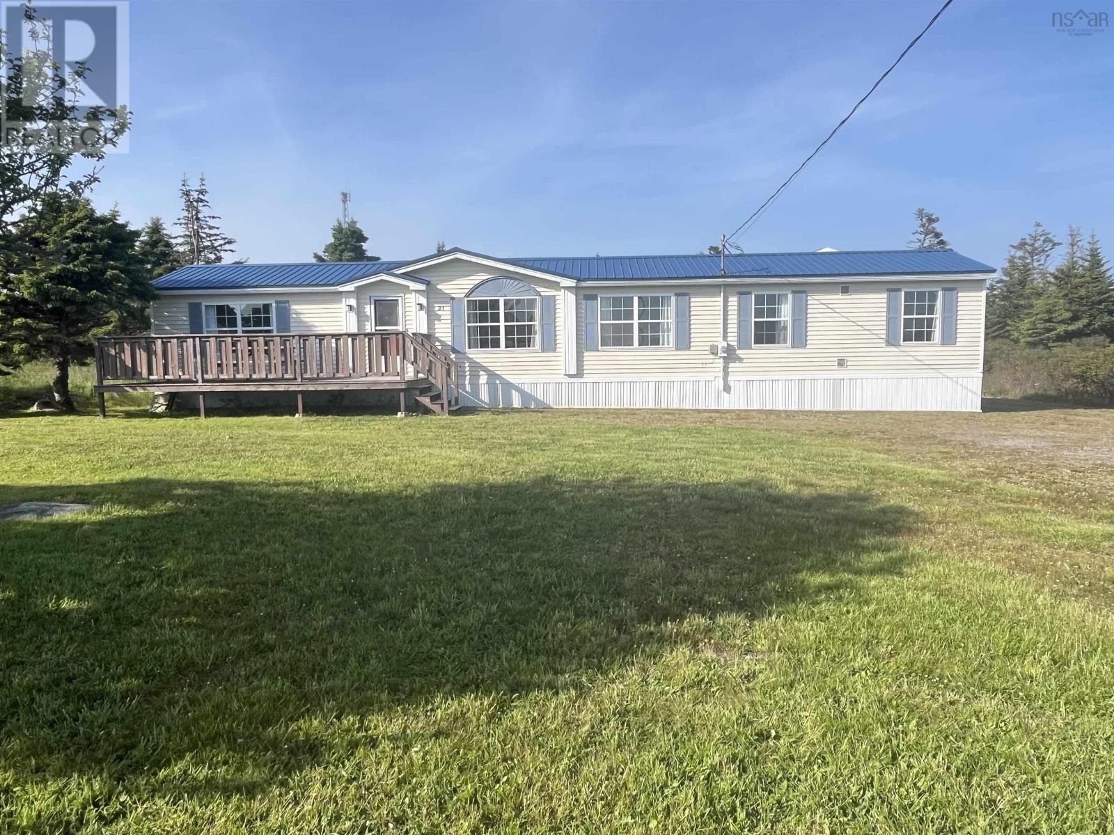 21 Stoddart Dr, Clark's Harbour, NS B0W 1P0
