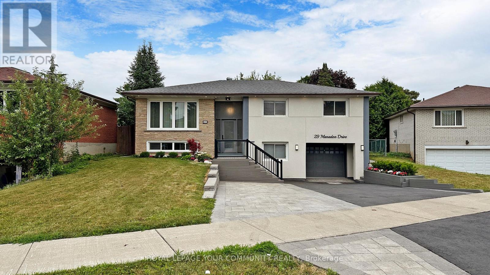 29 Manadon Dr, Toronto, ON M2M 1W8