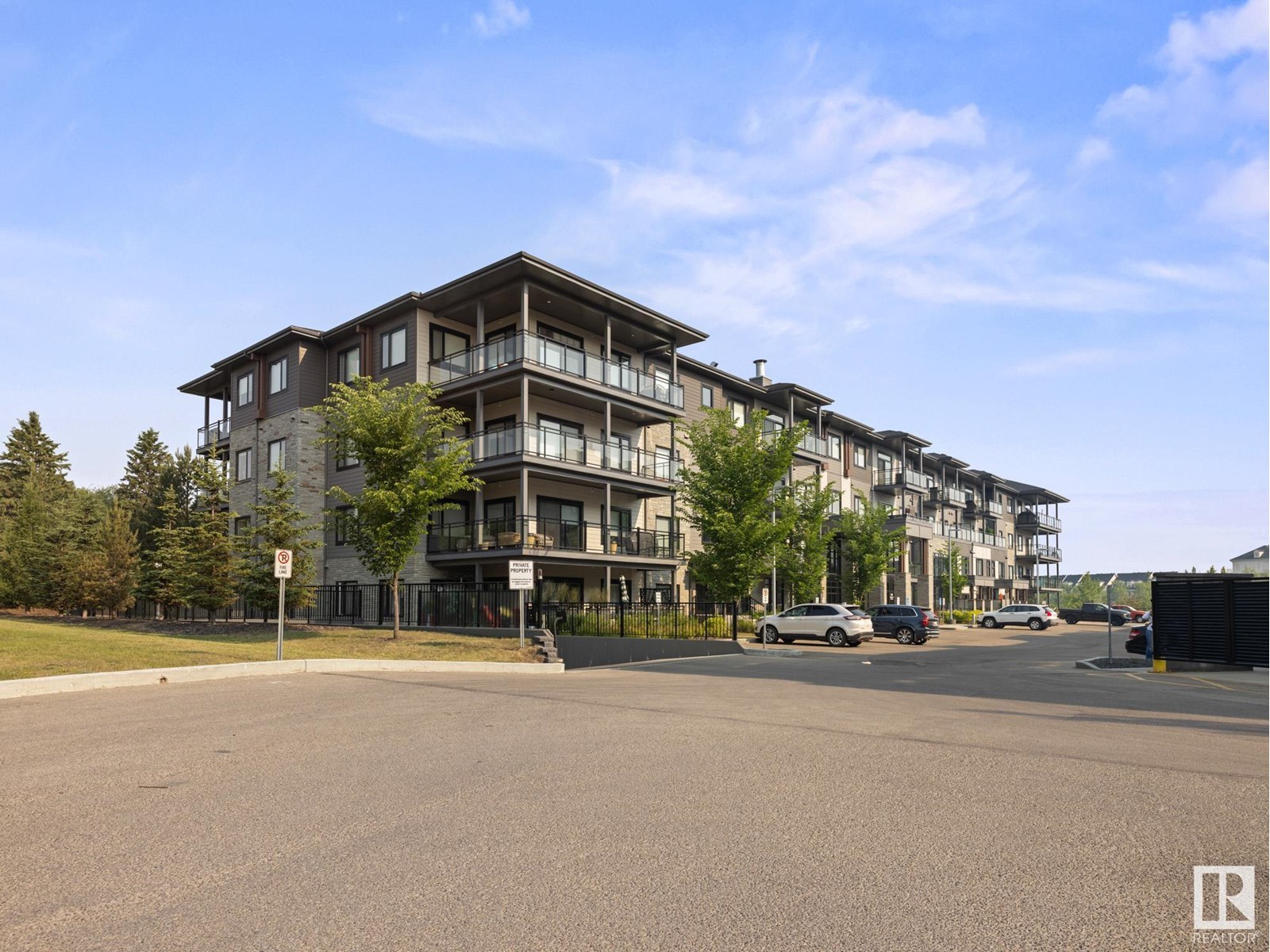 528 Griesbach Parade #111, Edmonton, AB T5E 6X2