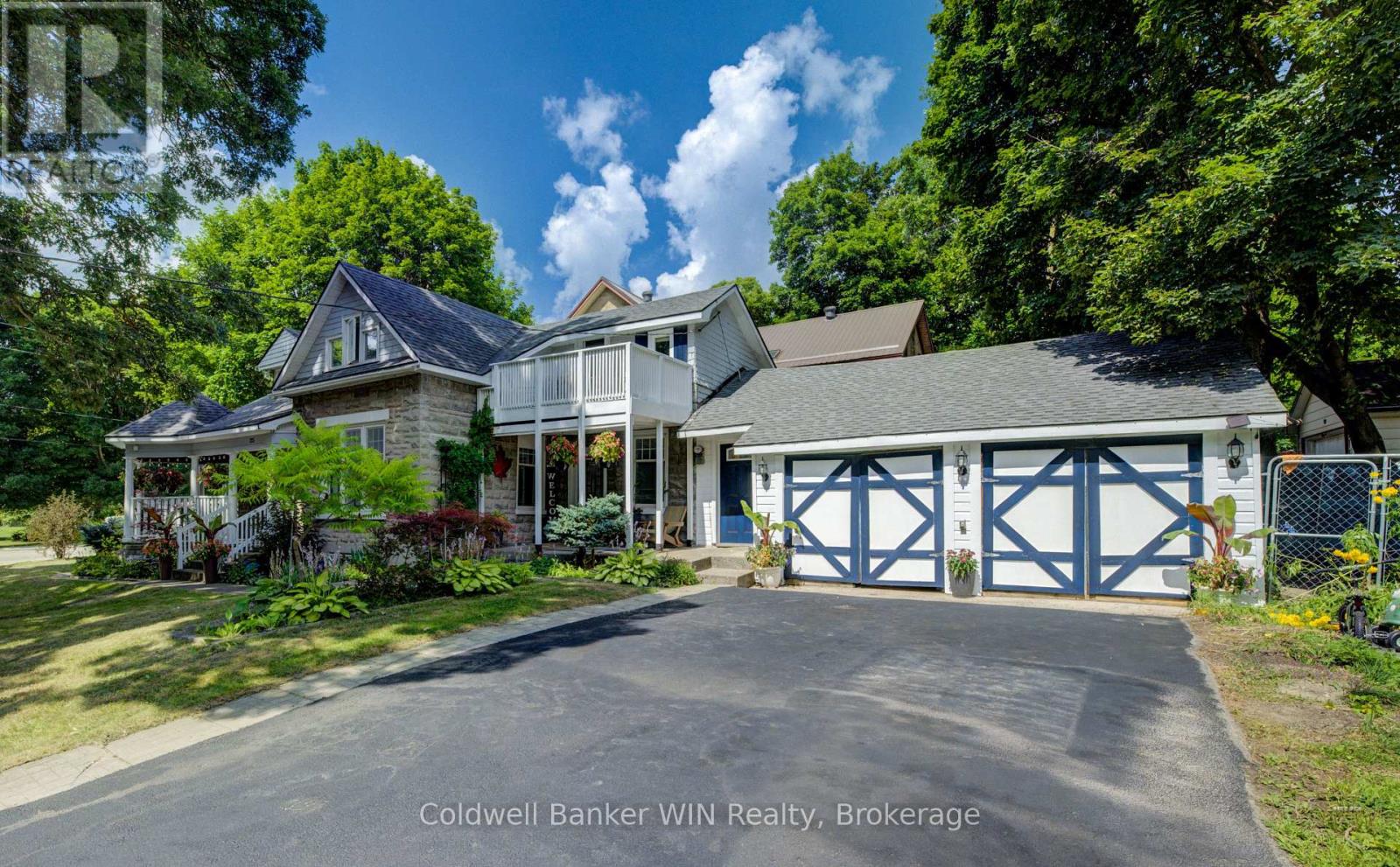215 Birmingham St E, Wellington North, ON N0G 2L2