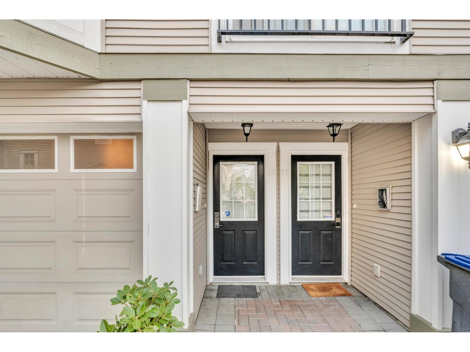 9559 130a Street Unit 38, Surrey, BC V3V 5N9