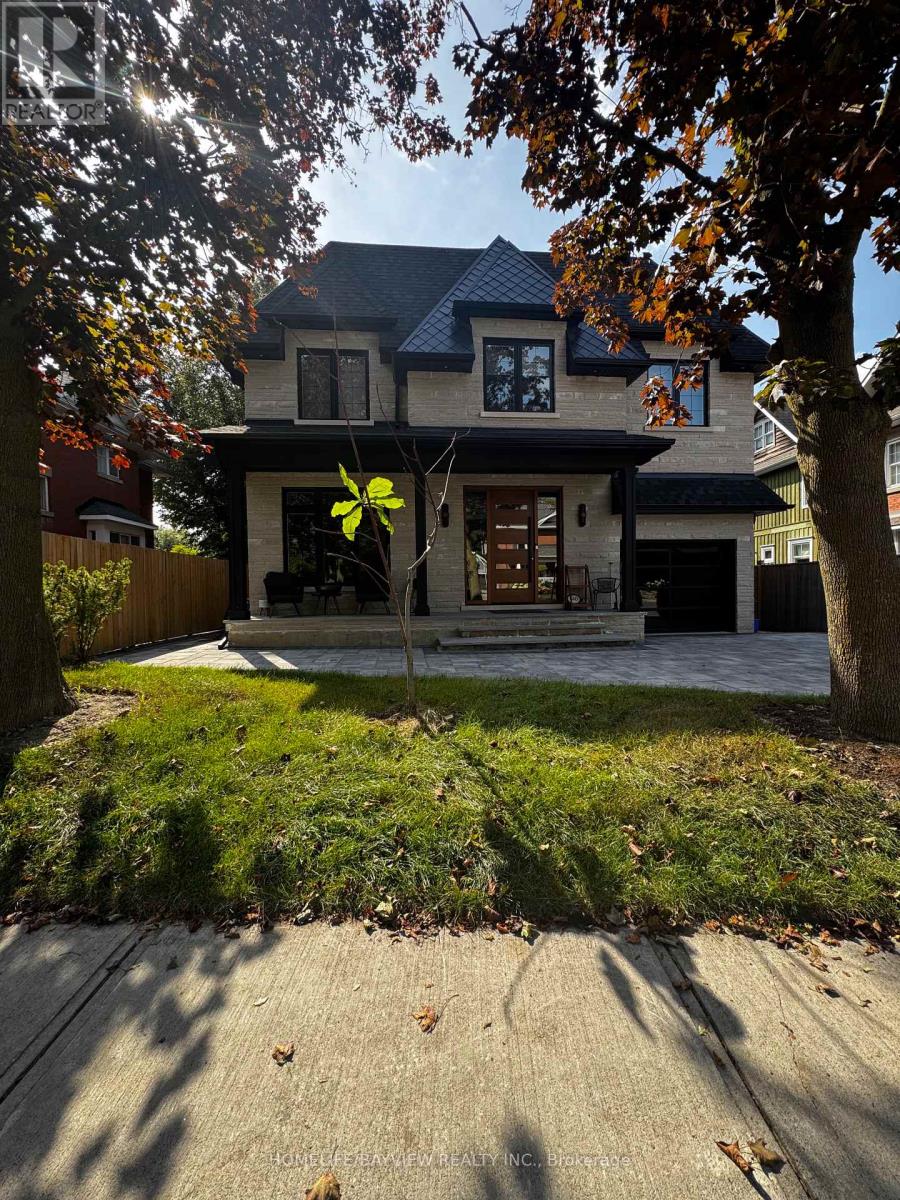 140 Temperance St, Aurora, ON L4G 2R4