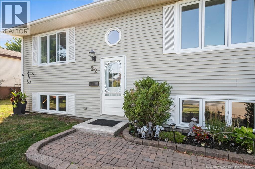 22 Cosburn Dr, Riverview, NB E1B 1A3