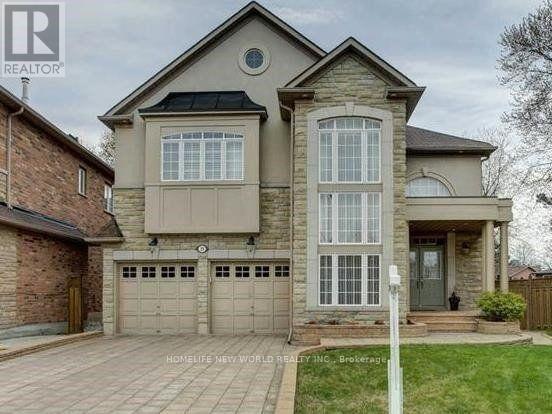 39 Green Meadows Cir, Toronto, ON M2J 5G6
