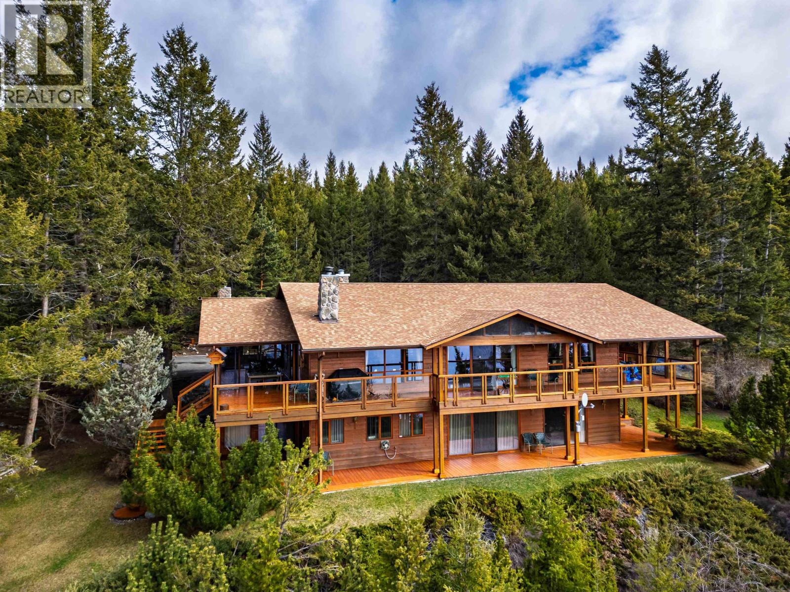 6342 Northshore Dr, Horse Lake, BC V0K 2E3