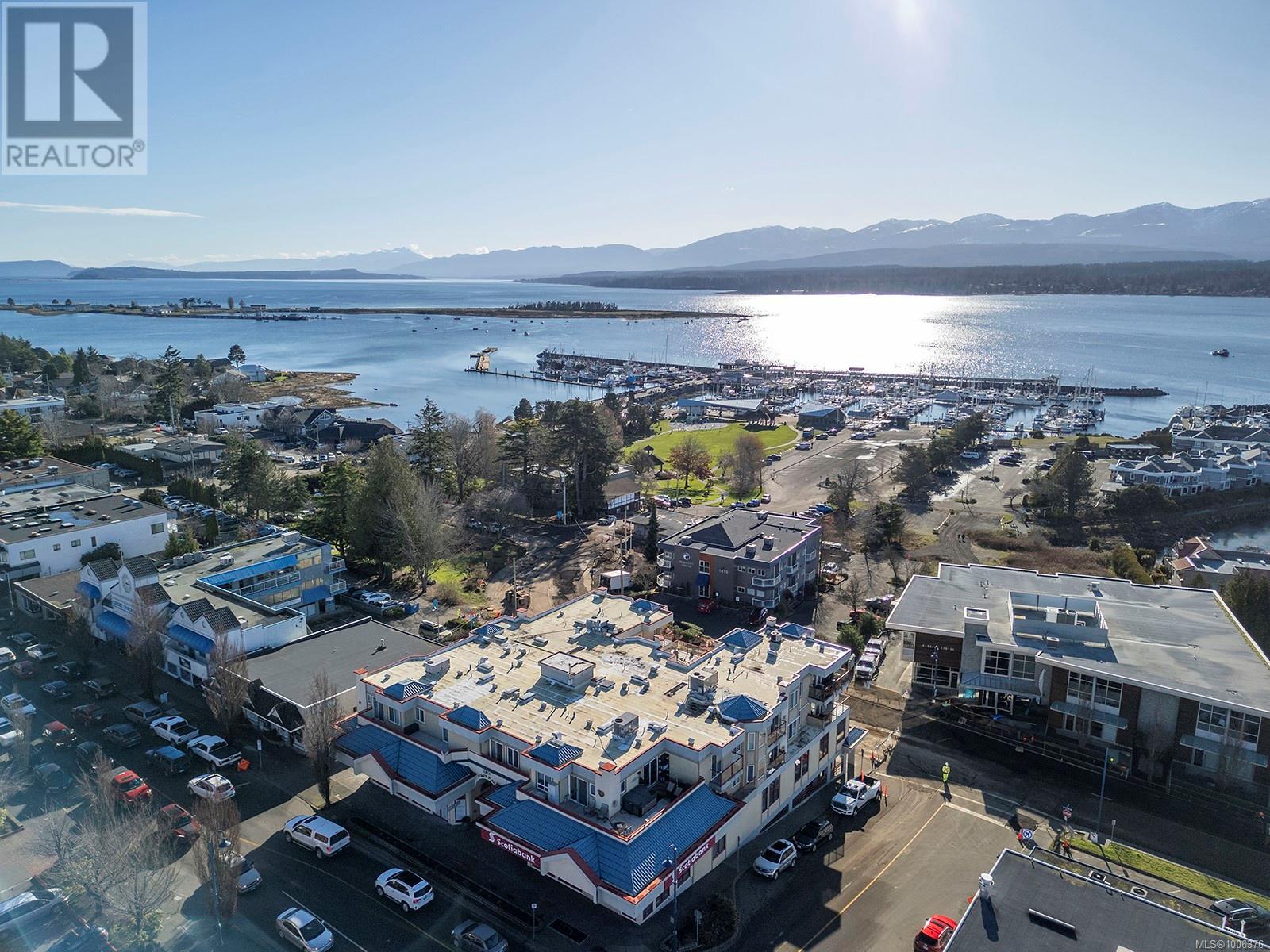 1811 Comox Ave Unit 303 Ave, Comox, BC V9M 3L9