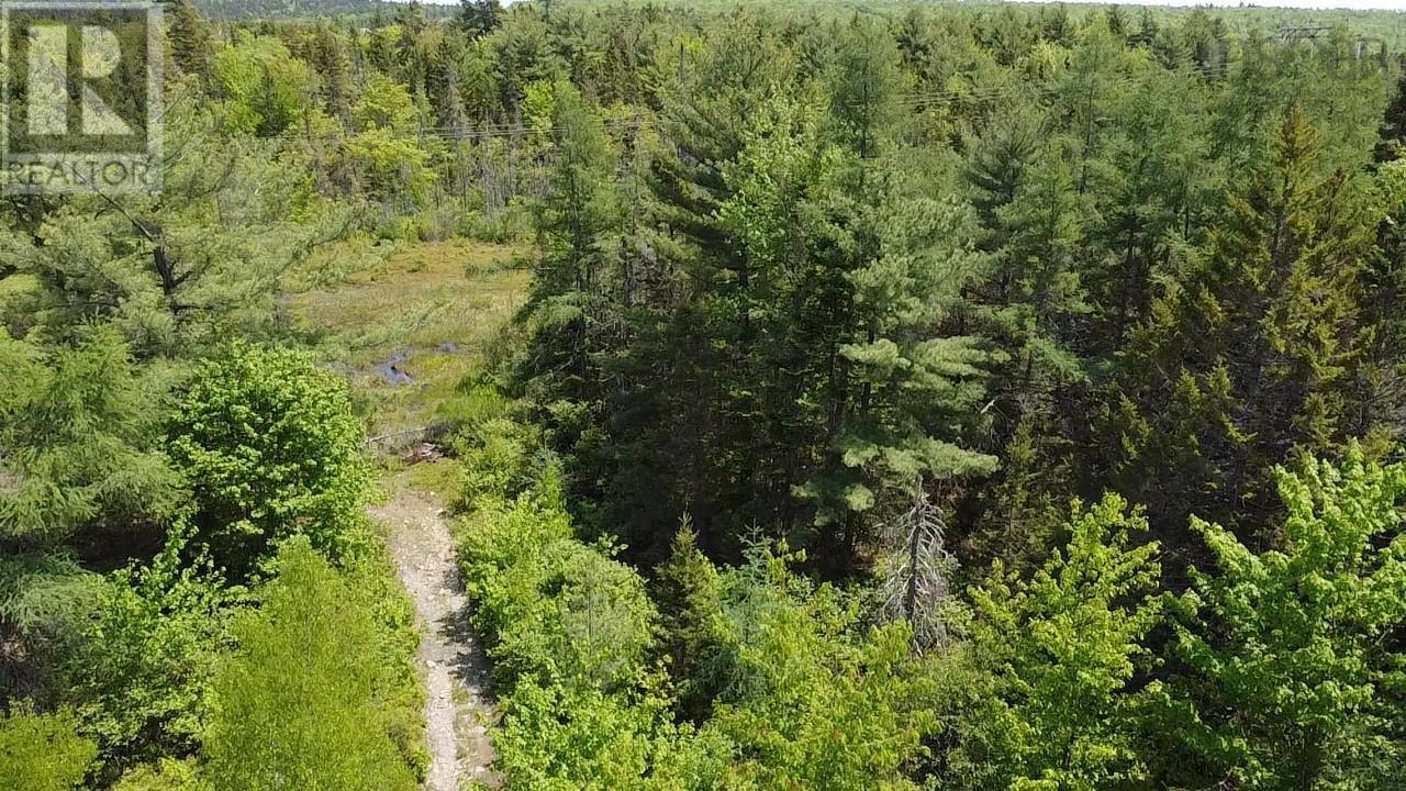 Lot Calderwood, Wellington, NS B2T 0B8