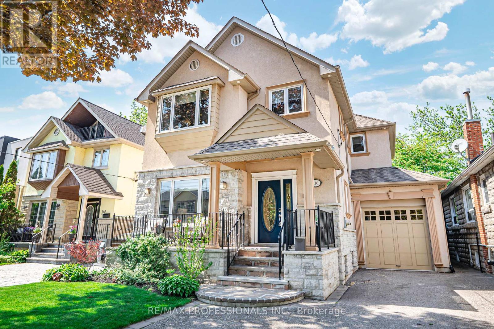 116 Lake Shore Dr, Toronto, ON M8V 2A2