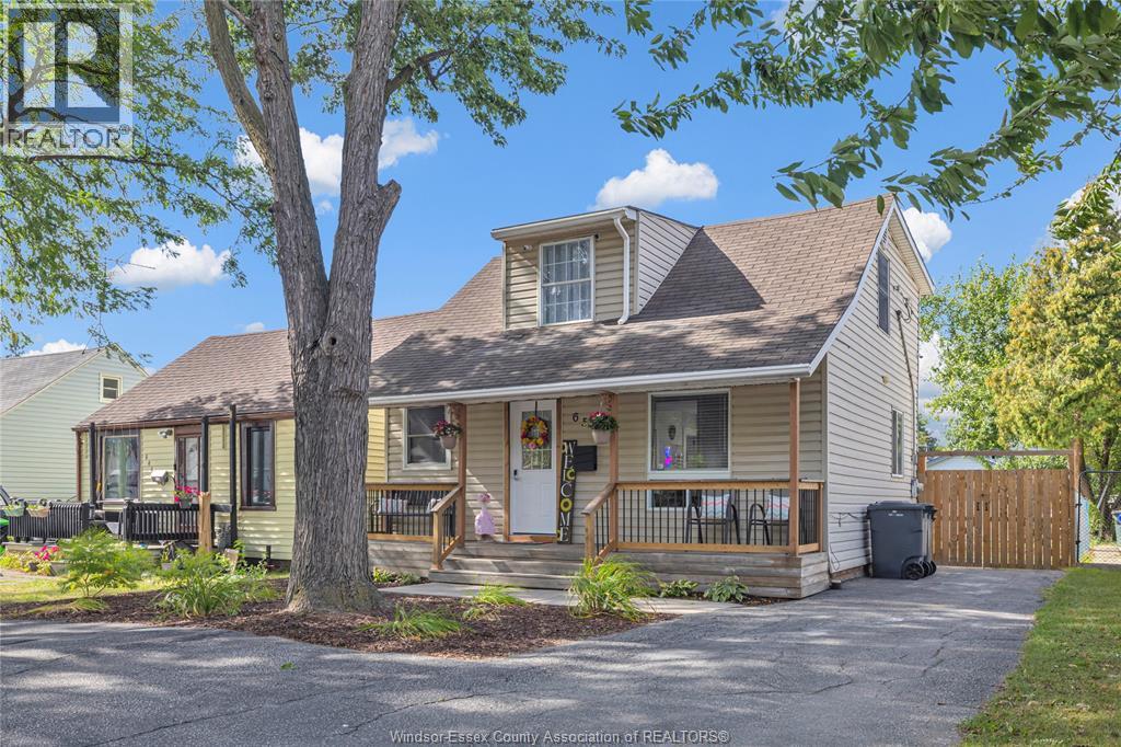 650 Vanier St, Windsor, ON N8X 3E3