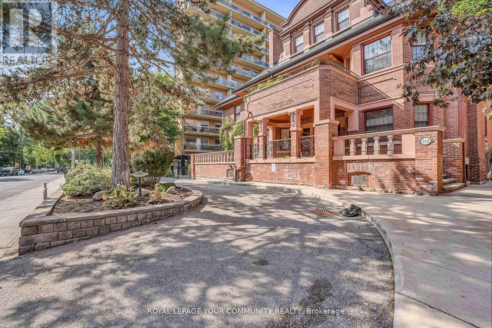 503 212 St George St, Toronto, ON M5R 2N8