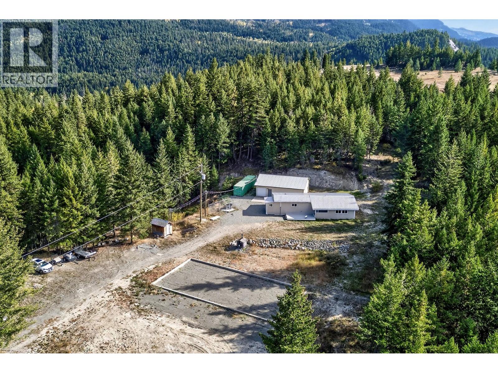 888 Barriere Lakes Rd, Barriere, BC V0E 1E1