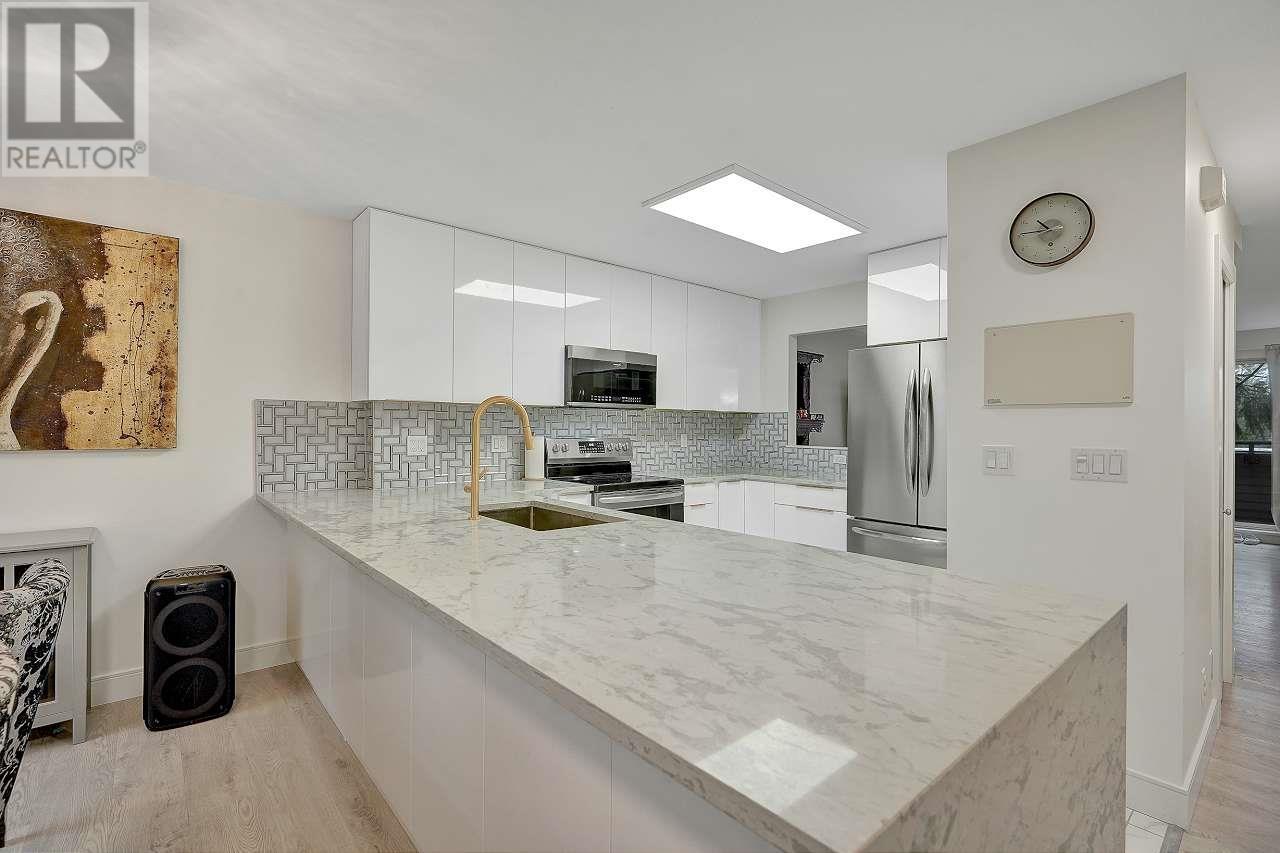 144 Shoreline Cir, Port Moody, BC V3H 5B3
