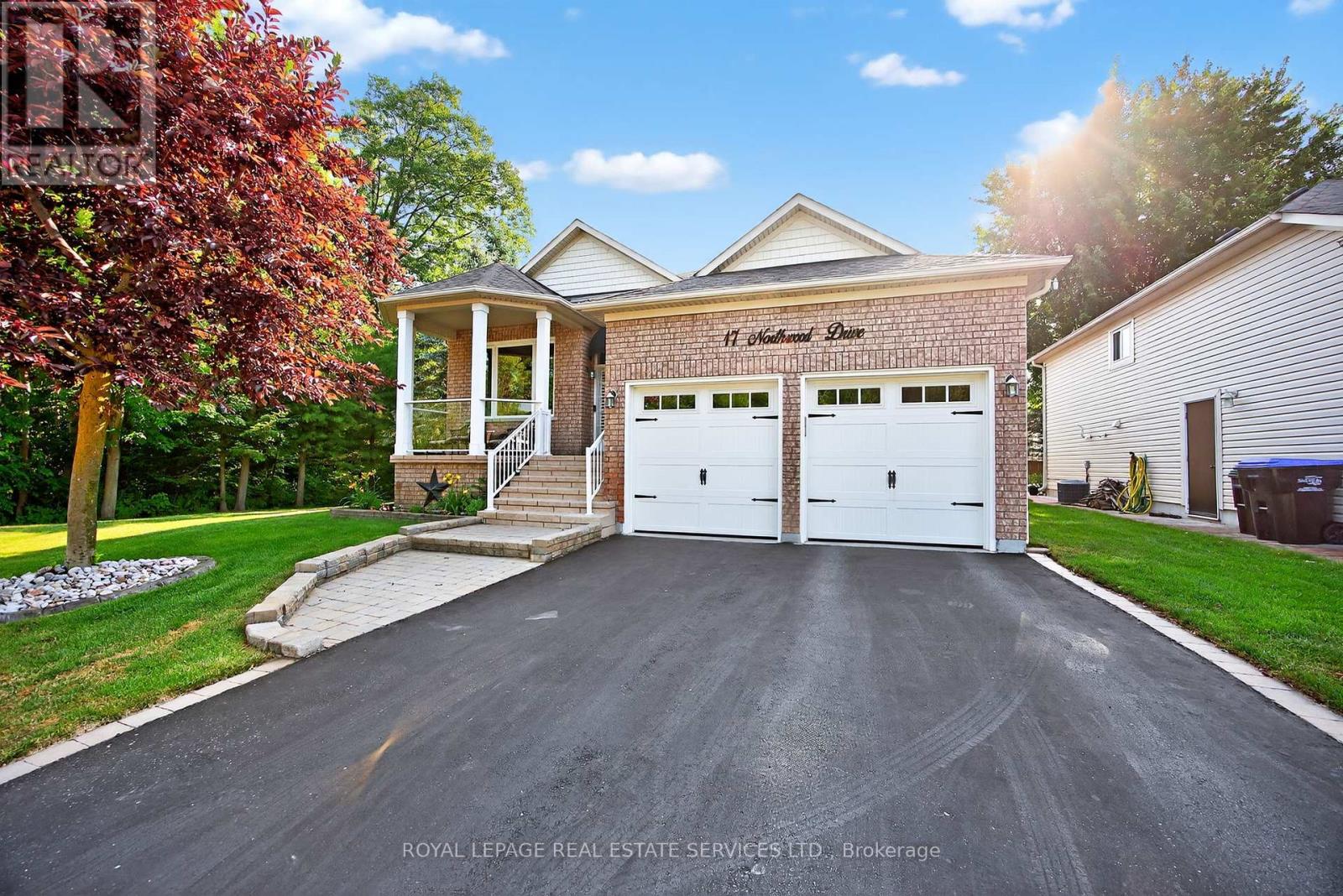 17 Northwood Dr, Wasaga Beach, ON L9Z 3B5