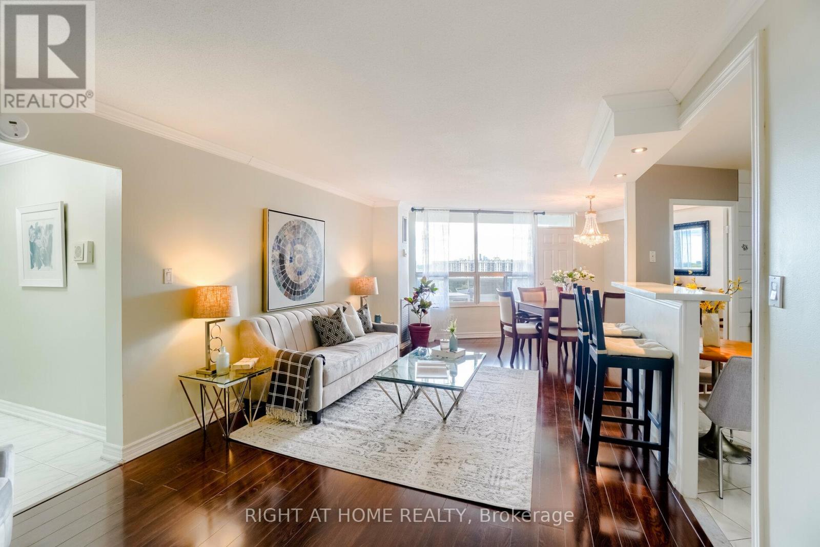 1607 5 Shady Golfway, Toronto, ON M3C 3A5