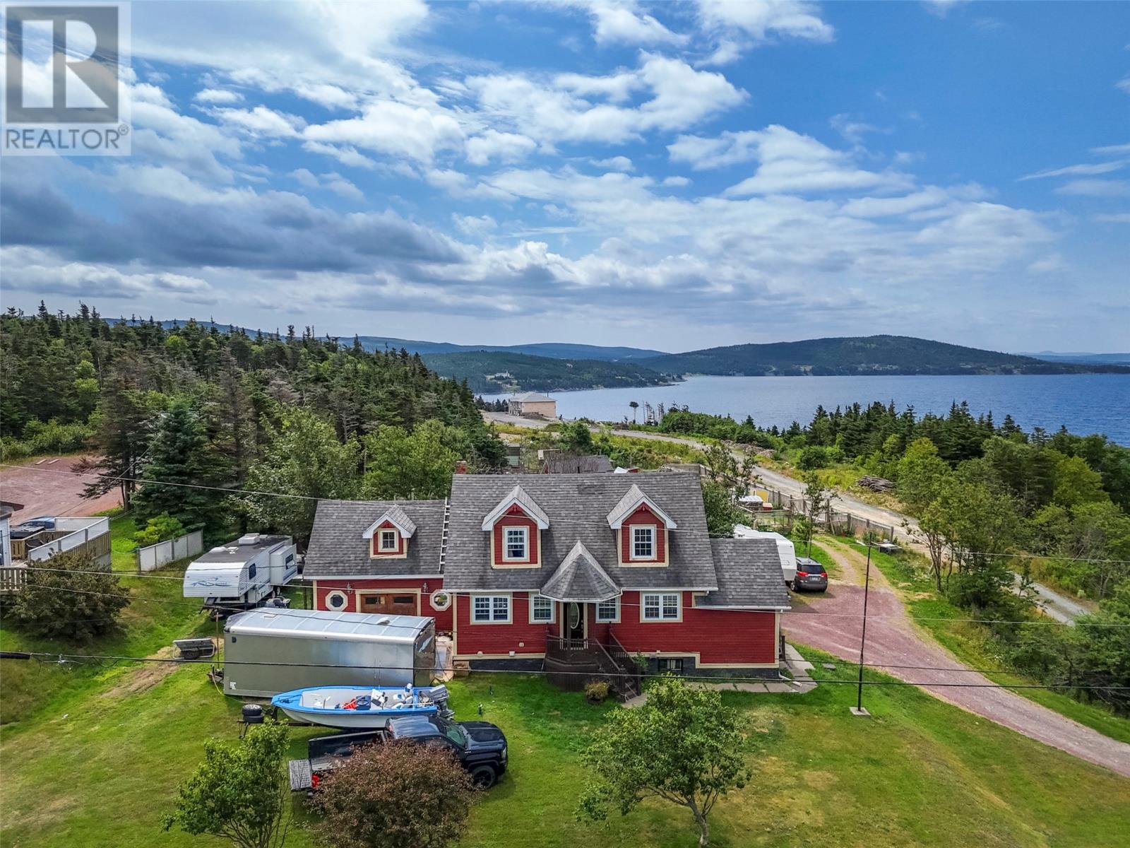 14 Harnums Pl, Whiteway, NL A0B 3L0