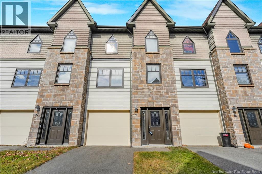 51 Brownstone Ln, Fredericton, NB E3A 7M4