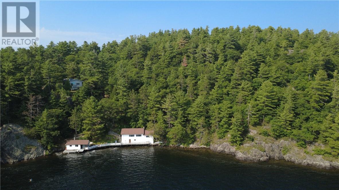 86 Hennessy Rd, Whitefish, ON P0M 3E0
