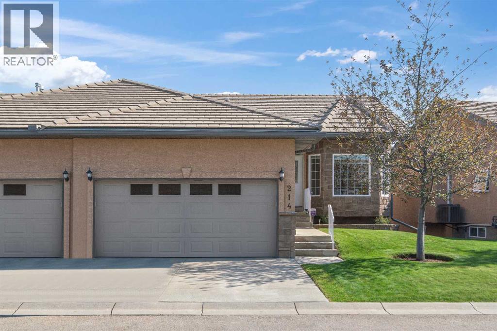 214 Shannon Estates Ter SW, Calgary, AB T2Y 4C6