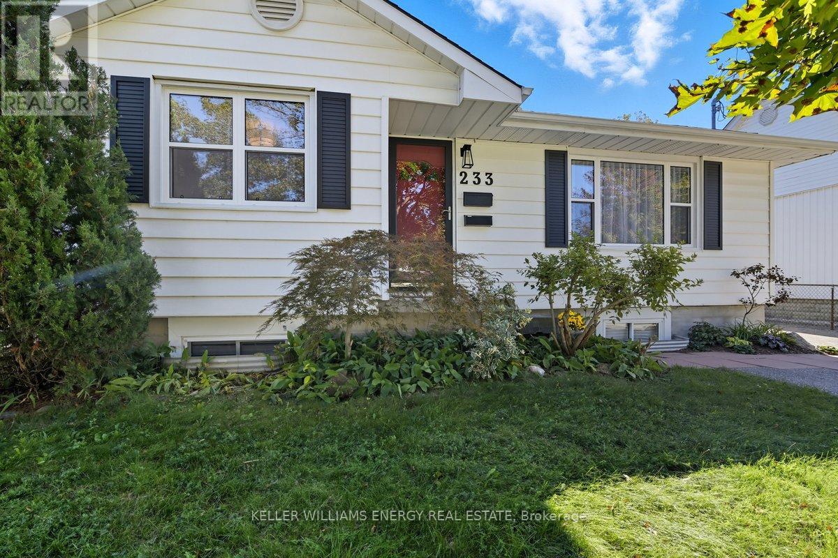 233 Greenwood Ave, Oshawa, ON L1J 1W7
