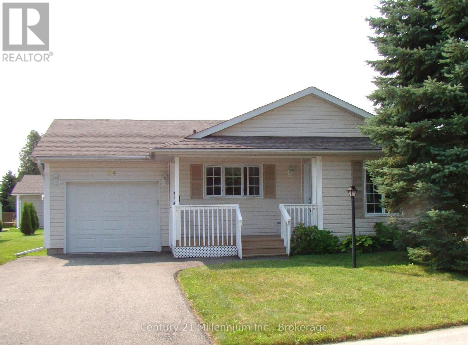 74 Pennsylvania Ave, Wasaga Beach, ON L9Z 3A8