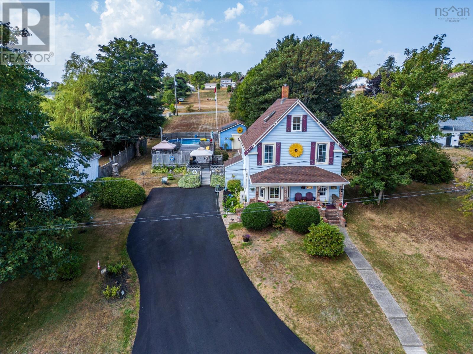 35 King St, Digby, NS B0V 1A0