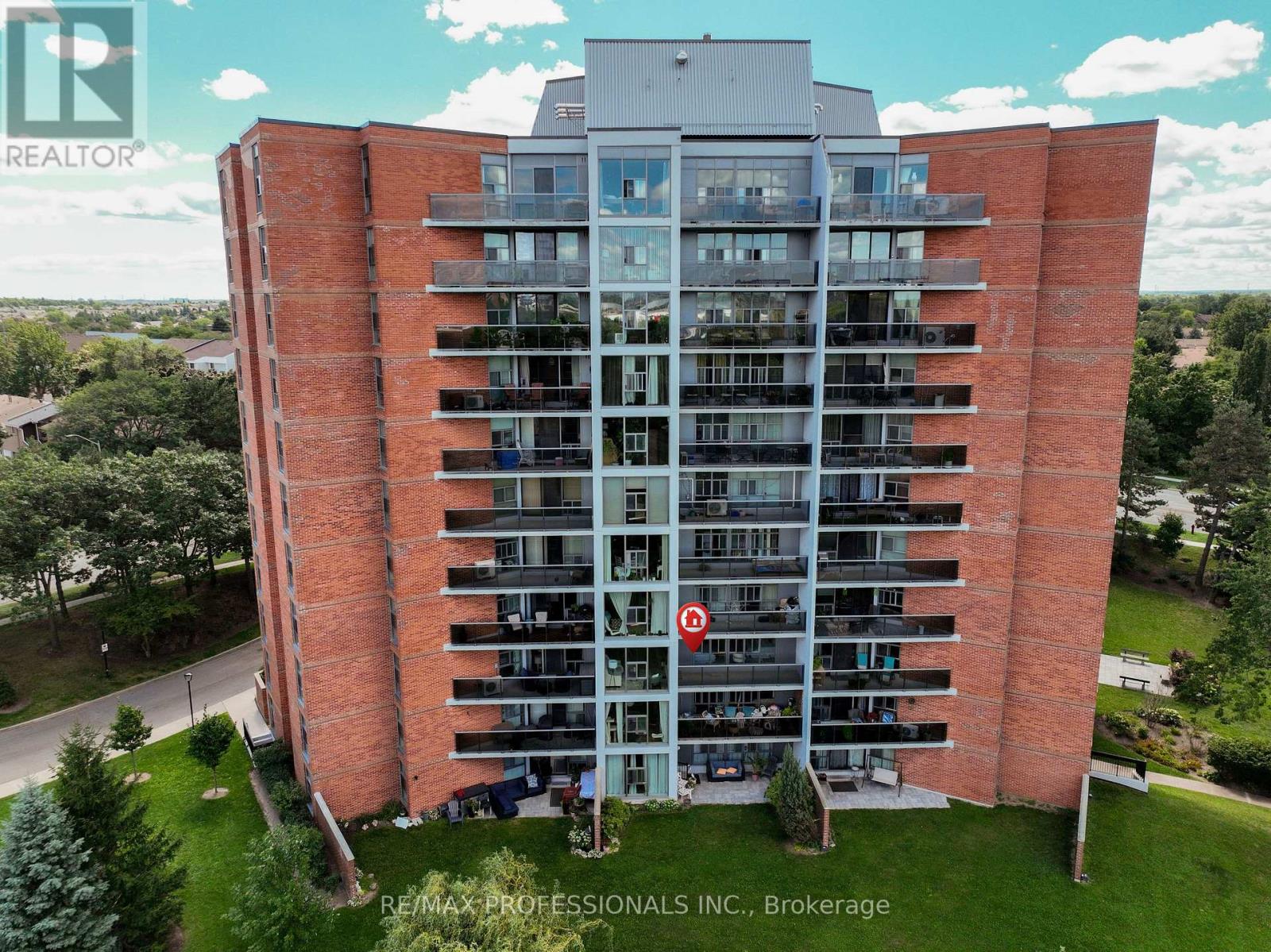 303 2665 Windwood Dr, Mississauga, ON L5N 2P2