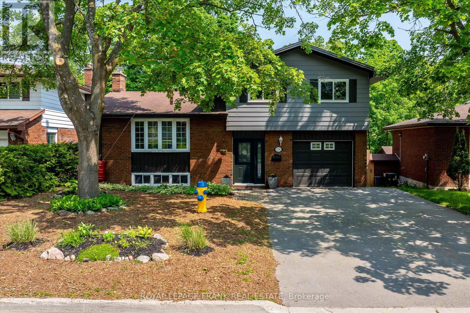 1296 Cartier Blvd Ward 5 Blvd, Peterborough, ON K9H 6S1