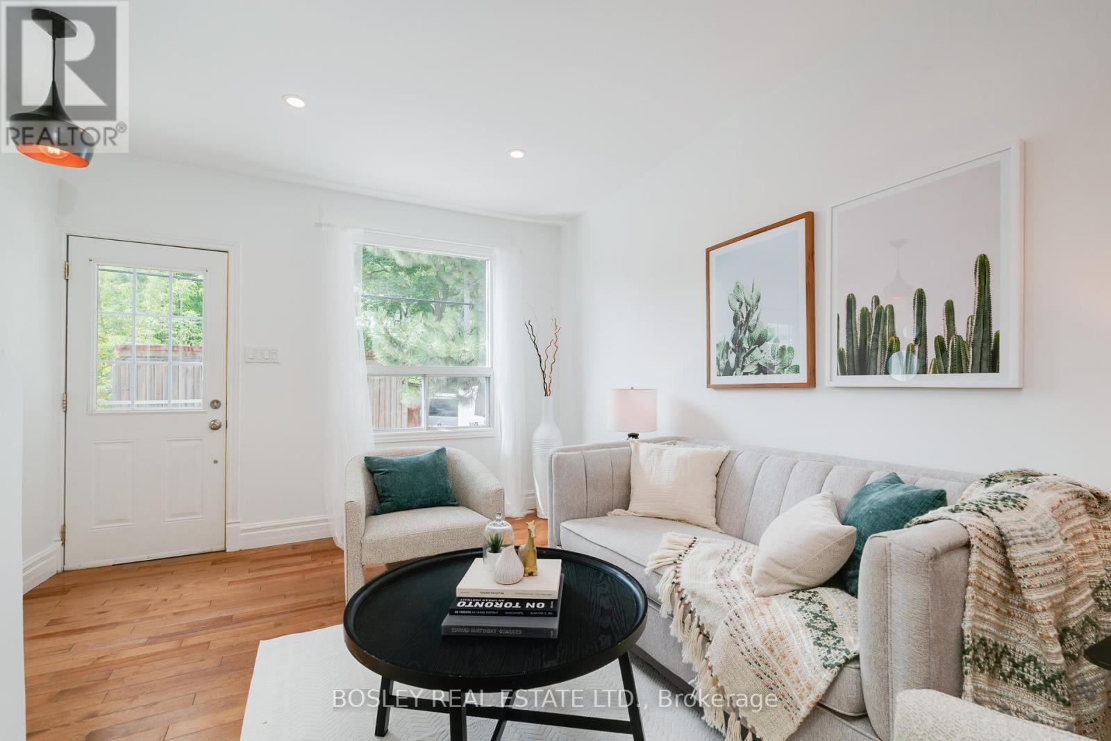 1057 Craven Rd, Toronto, ON M4J 4V7