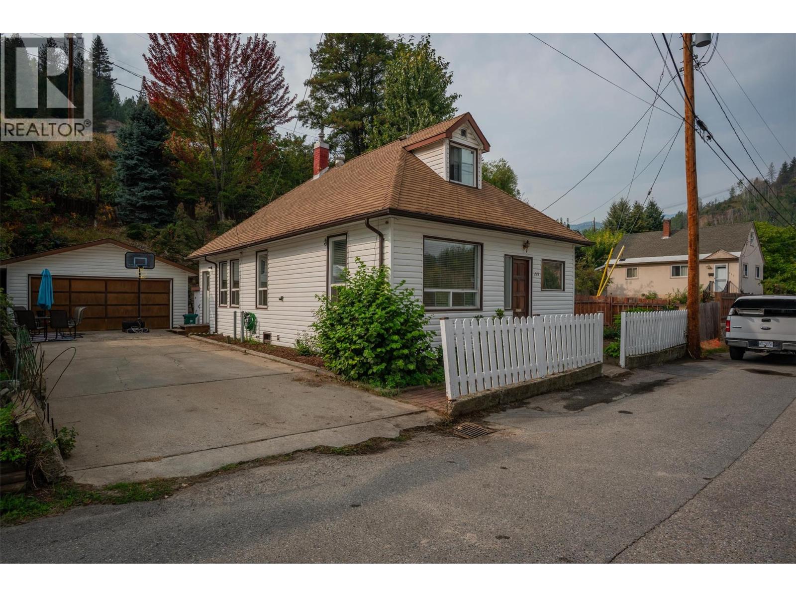 278 Lerose St, Trail, BC V1R 3L8
