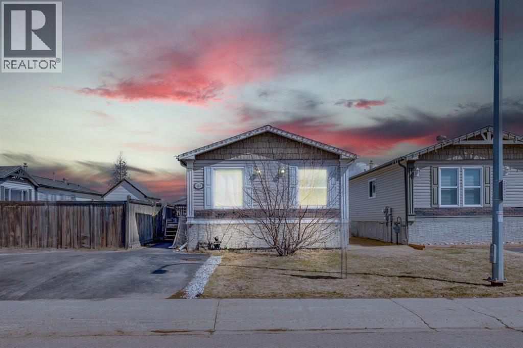 157 Elm St, Fort Mcmurray, AB T9K 0J9