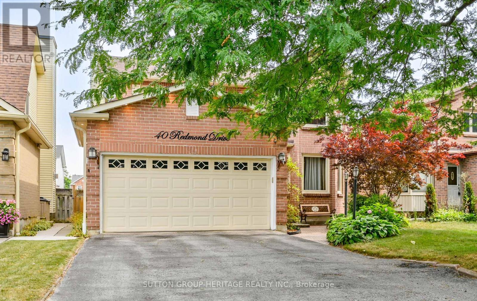 40 Redmond Dr, Ajax, ON L1S 6T8