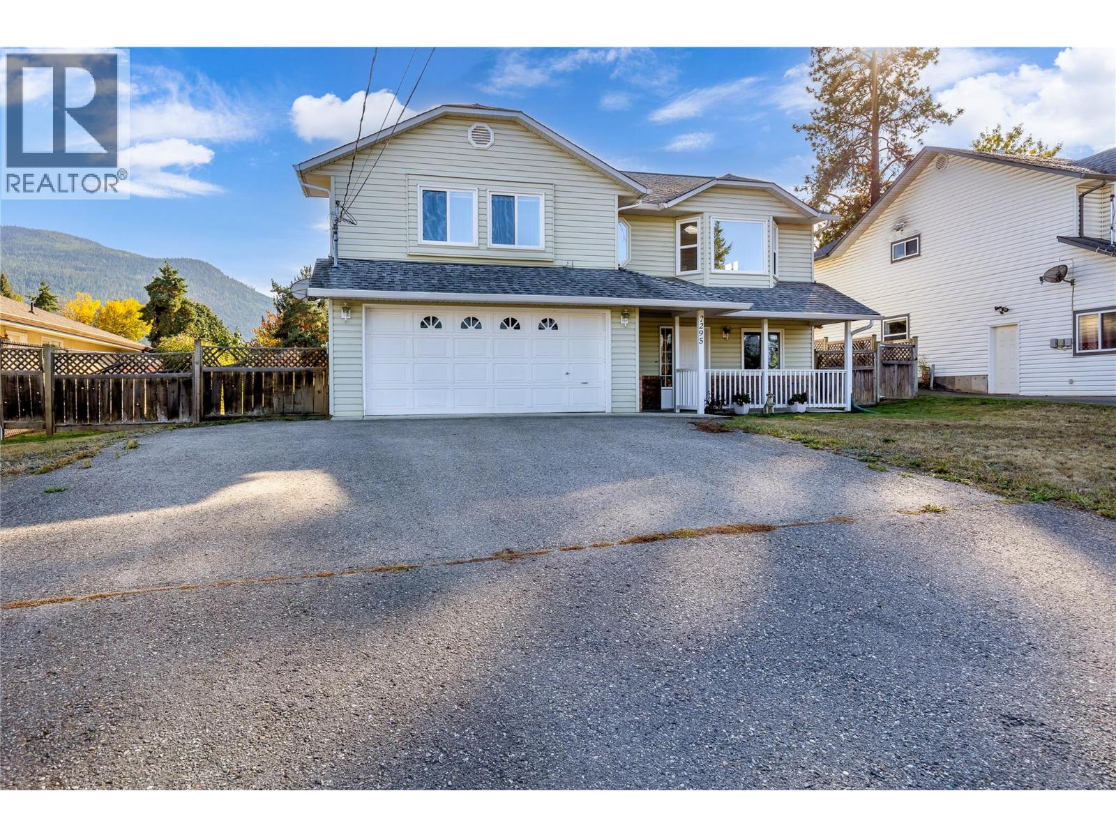 2295 Van Kleeck Rd, Armstrong, BC V0E 1B1